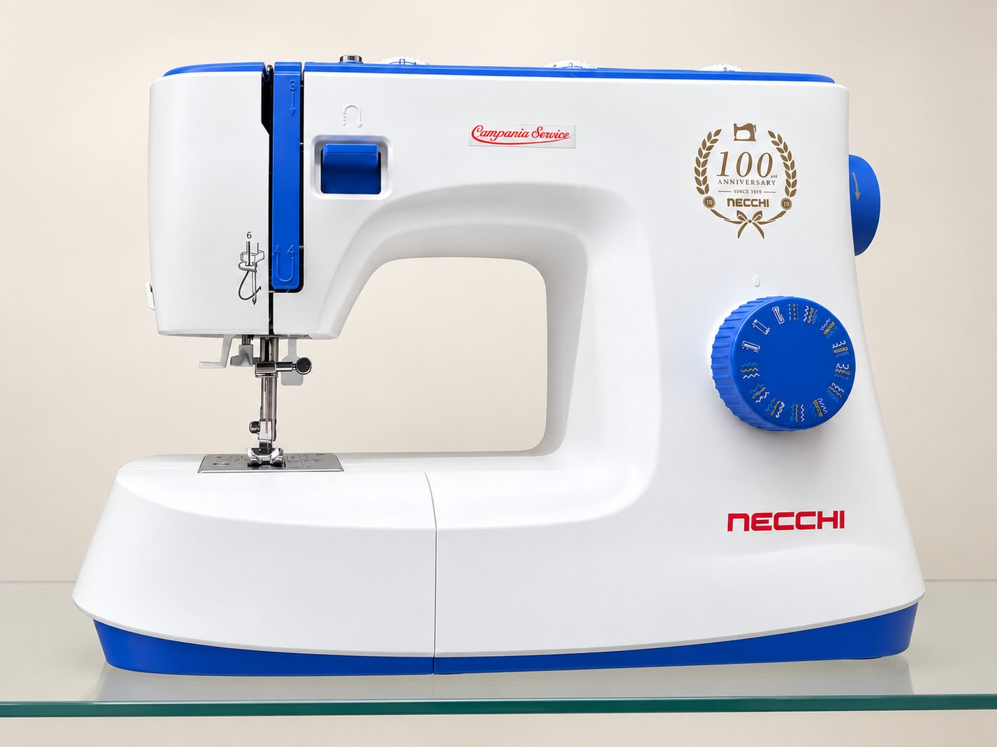 Macchina per cucire Necchi blu, edizione 100 anniversario